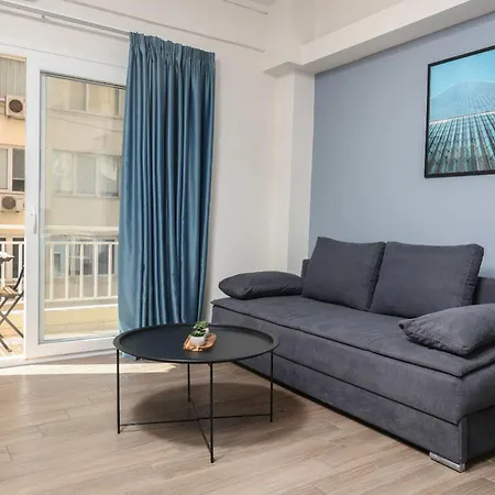 Downtown Seaside Apartment *